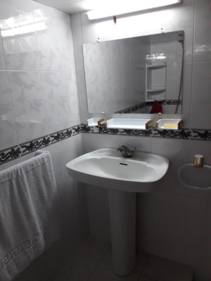 Appartement Moderne 3 Chambres Fez Bagian luar foto